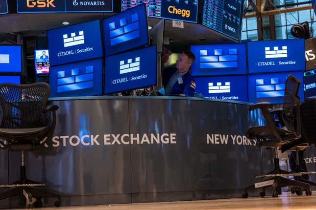 Image for article titled IMF slashes U.S. economic forecast, saying the trade war will &#39;significantly slow global growth&#39;