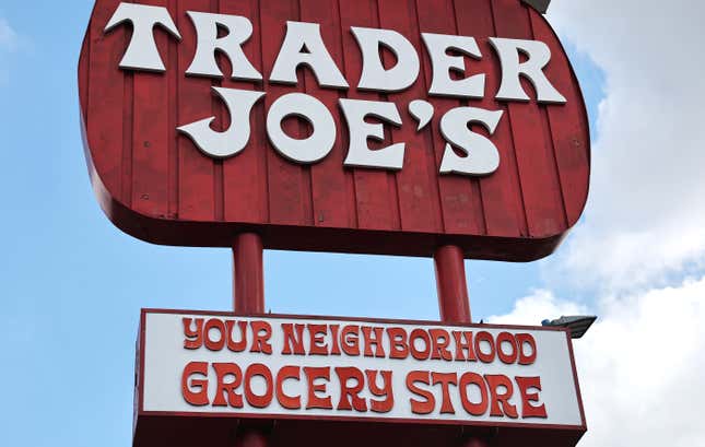 Image for article titled Trader Joe&#39;s sells these tote bags for $3. They&#39;re reselling for more than $1,500